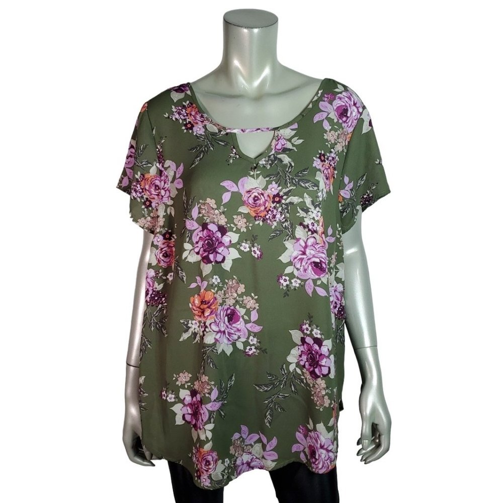 Torrid Top Plus Size 1X High Low Keyhole‎ Floral Short Sleeve Pullover Green